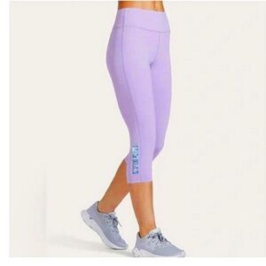 Peloton Women's High Rise Elastic Waist Capri Leggings 647